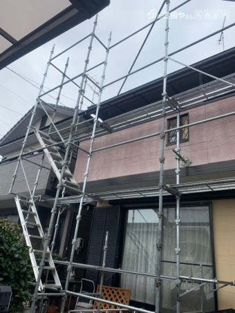 足場施工中
